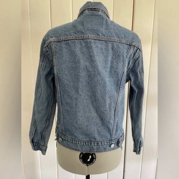 Levis Trucker Jacket - Picture 2 of 6